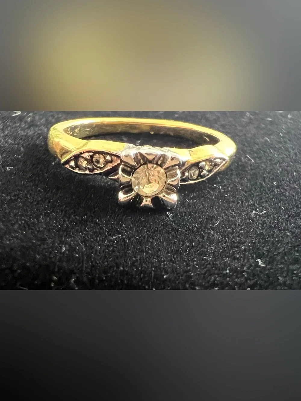 Rhinestone and faux gold Solitaire Ring